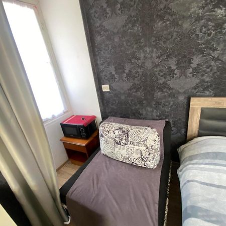 Family Apartment In Avlabari Tbilisi Ngoại thất bức ảnh