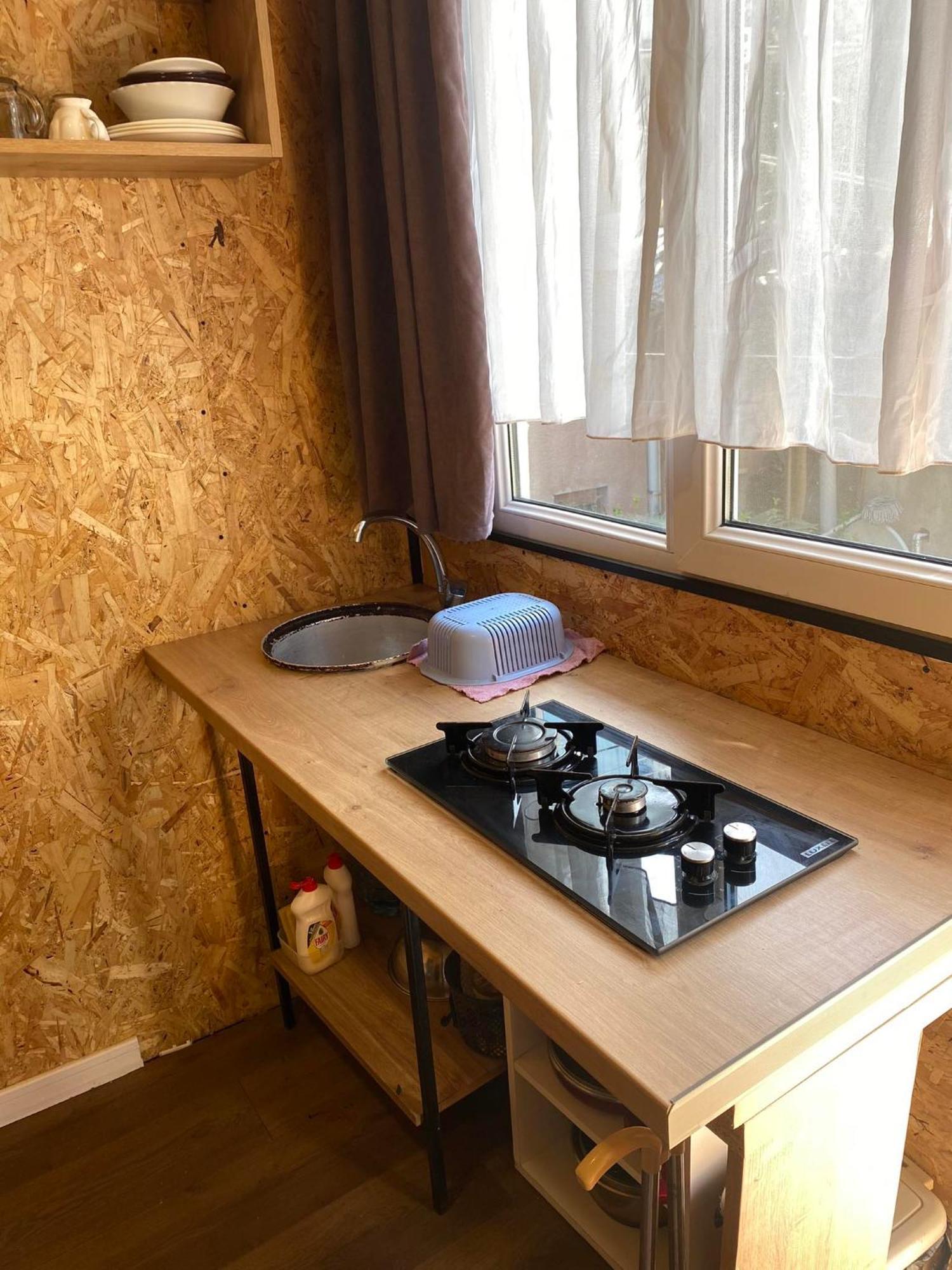 Family Apartment In Avlabari Tbilisi Ngoại thất bức ảnh