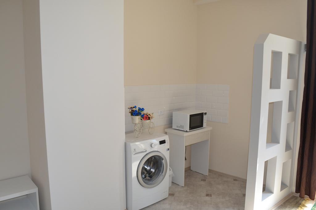 Family Apartment In Avlabari Tbilisi Ngoại thất bức ảnh