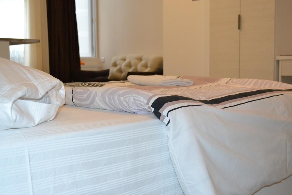 Family Apartment In Avlabari Tbilisi Ngoại thất bức ảnh